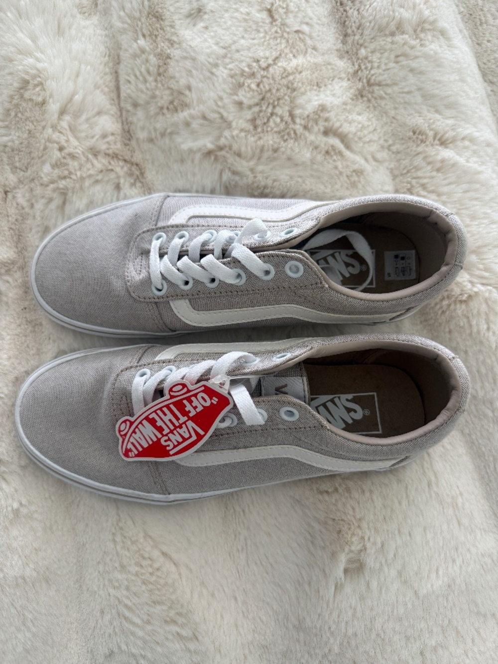 Vans Ward Sneaker 7.5 New!